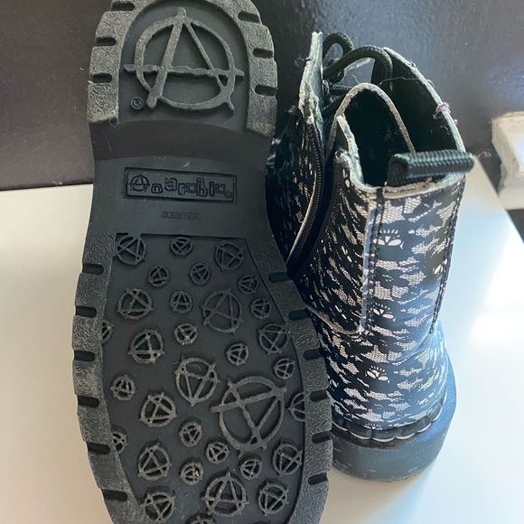 Anarchic combat boots - Picture 7 of 7